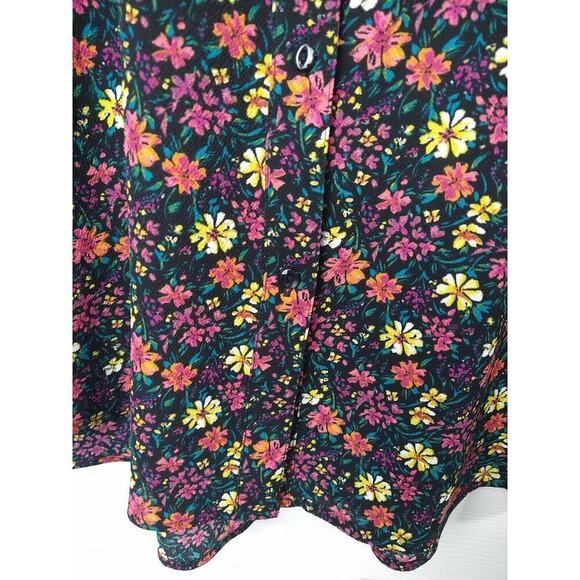 BP Black Floral Ruffle Semi Sheer Cap Sleeve Collar Button Top. Size M - Picture 5 of 8